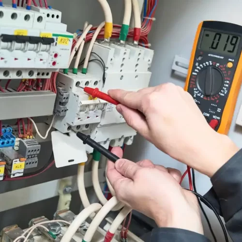 Riparazioni impianti elettrici a Novoli, Firenze: guida rapida per sicurezza, tempi e scelte