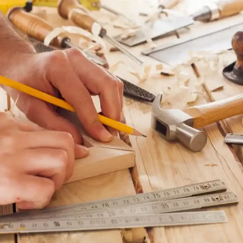 Restauro di scuri e persiane in legno a Imola: guida tecnica per decisioni consapevoli