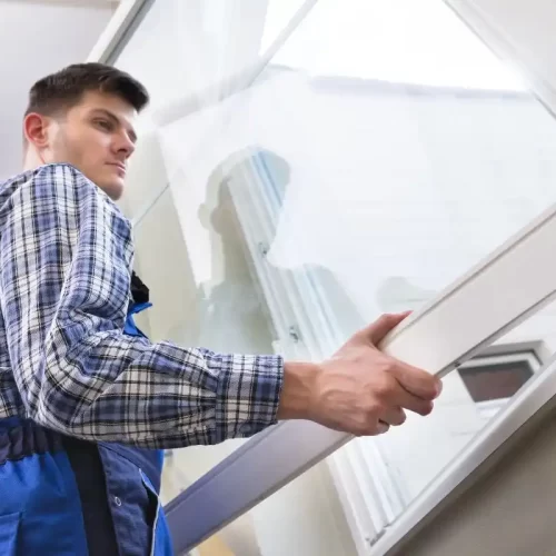 Installatore di vetri a Firenze: guida pratica a scelta, norme e tempi