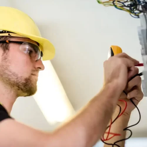 Impianti elettrici a Giulianello: guida pratica per sicurezza, normativa e integrazione energetica