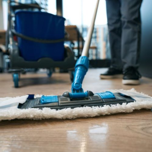Impresa per Pulizie Condominiali a Bologna: Efficienza e Professionalità